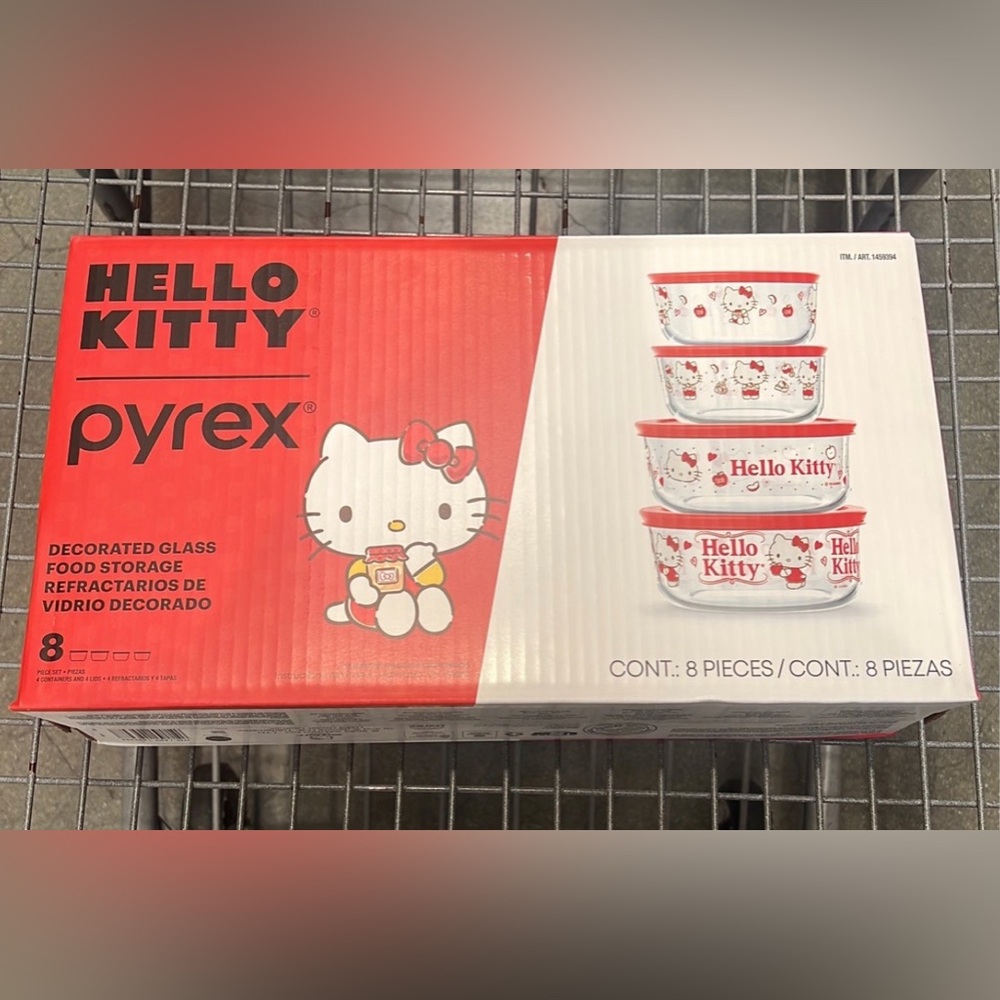 Hello Kitty Pyrex Set